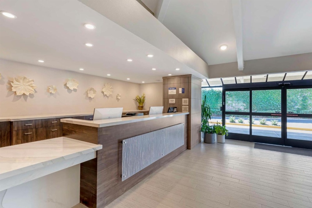 Best Western Plus Executive Inn